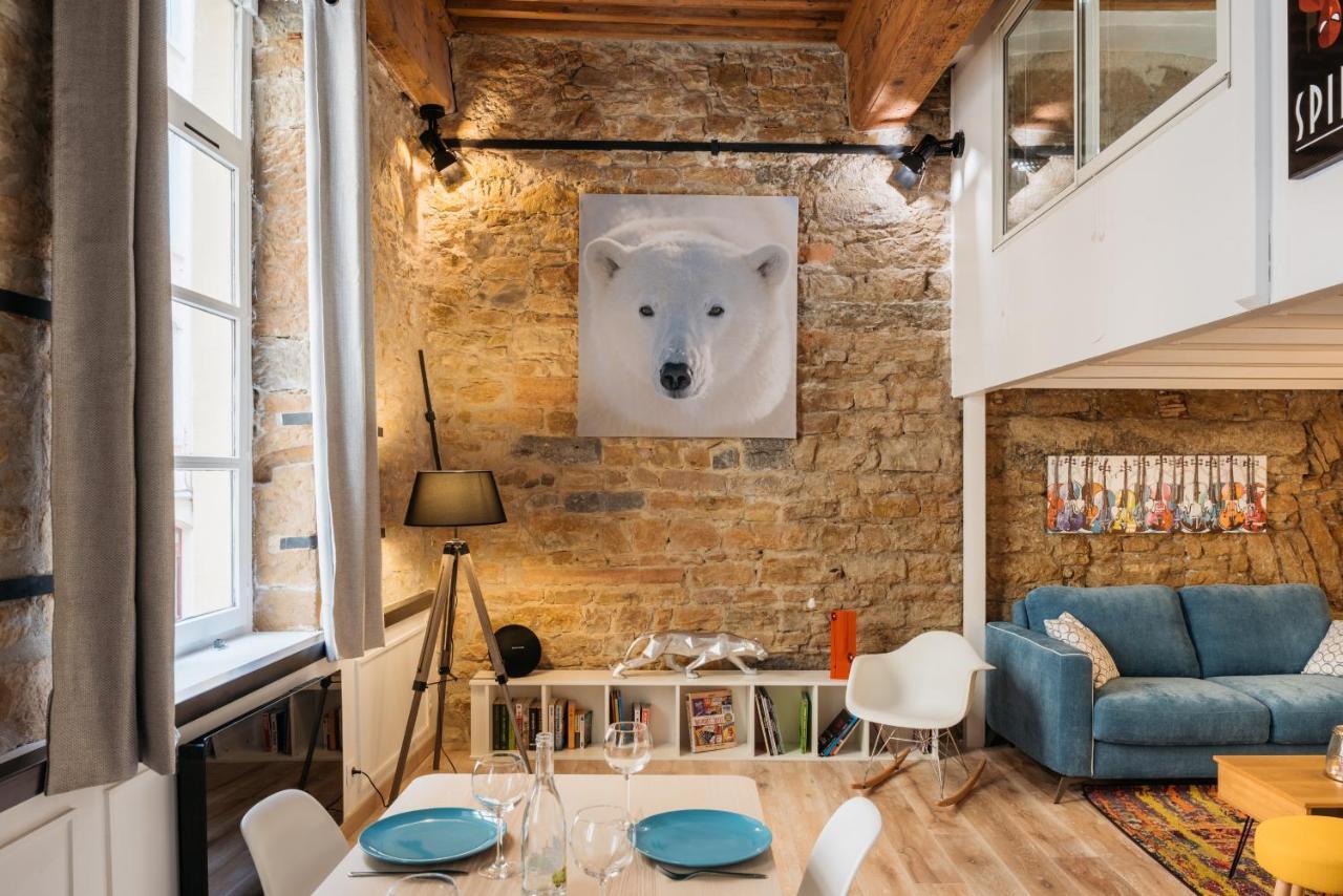 Dify Bear & Co - Hotel De Ville Lyon Exteriör bild
